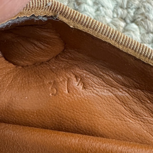 Gucci Tan and Brown Slide Sandals - Picture 7 of 10